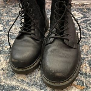 Dr. Martens 1460 softie Delaney kids boots. Women’s size 5.